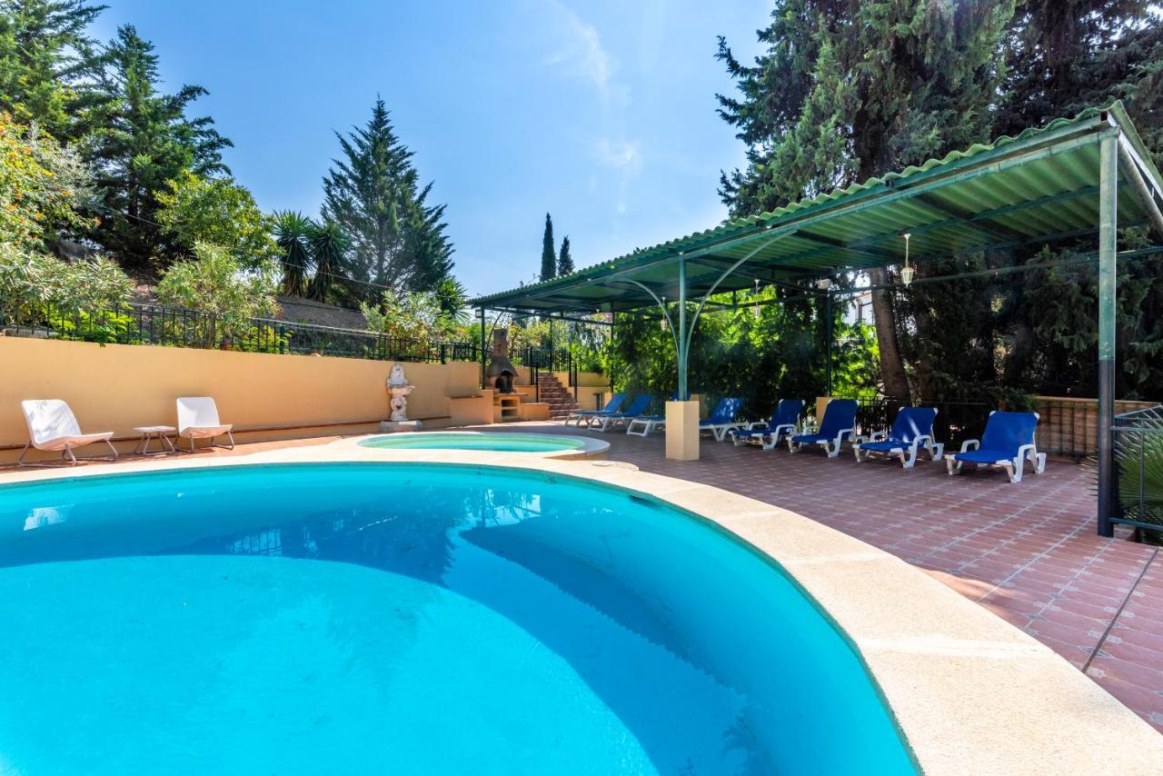 New House In Malaga Nature Luaran gambar