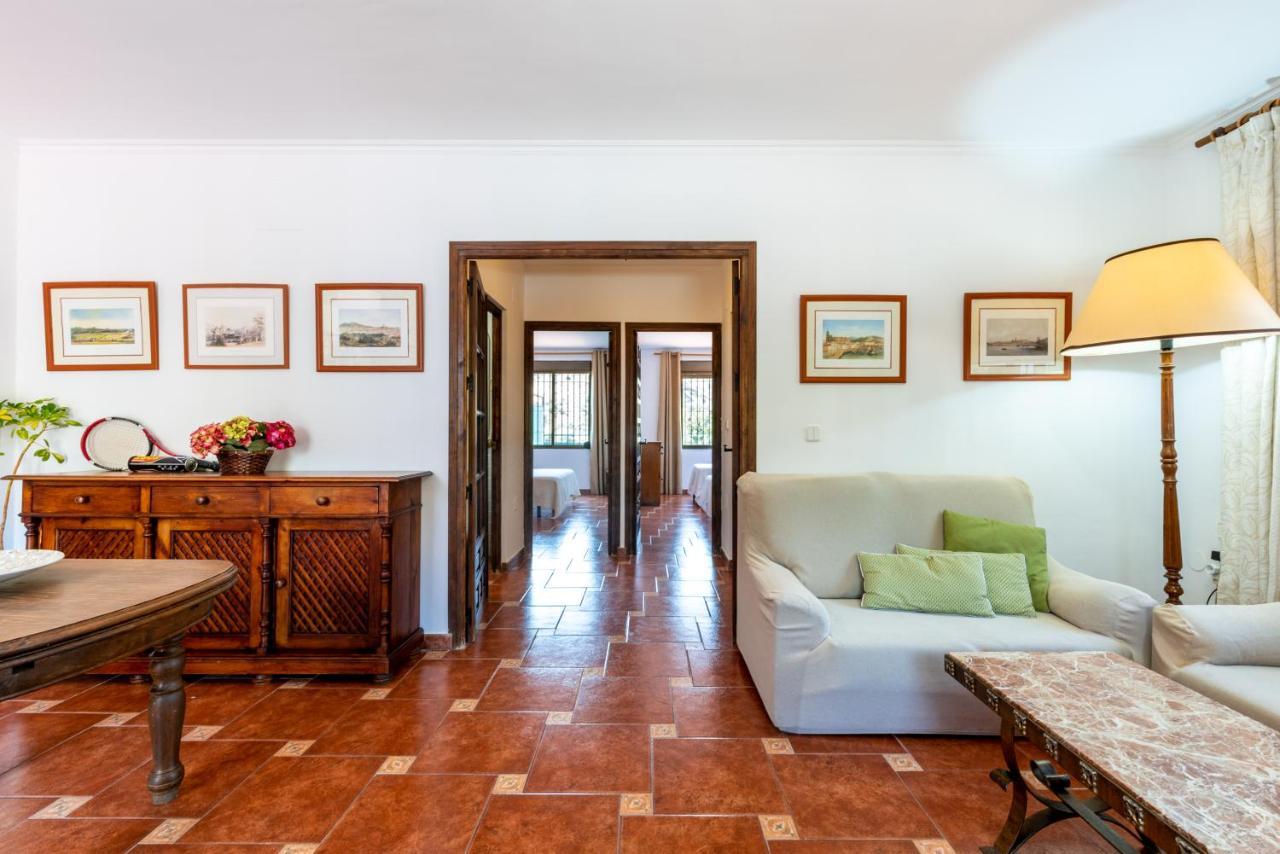 New House In Malaga Nature Luaran gambar