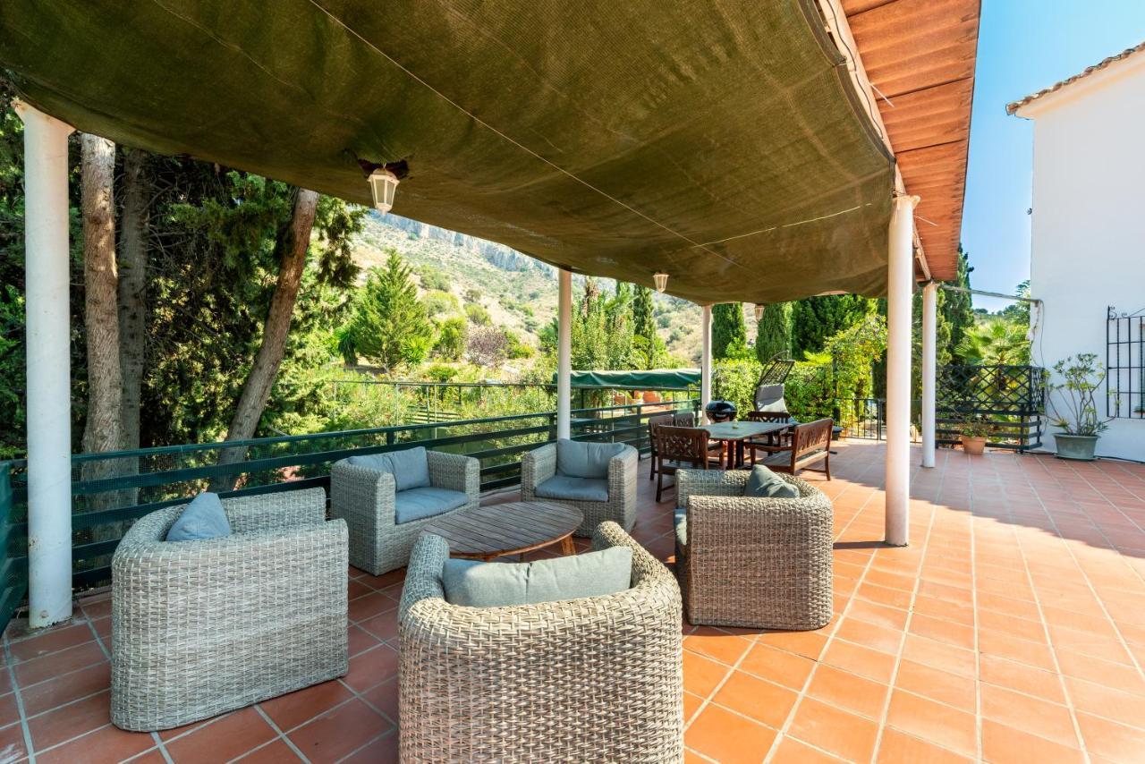 New House In Malaga Nature Luaran gambar