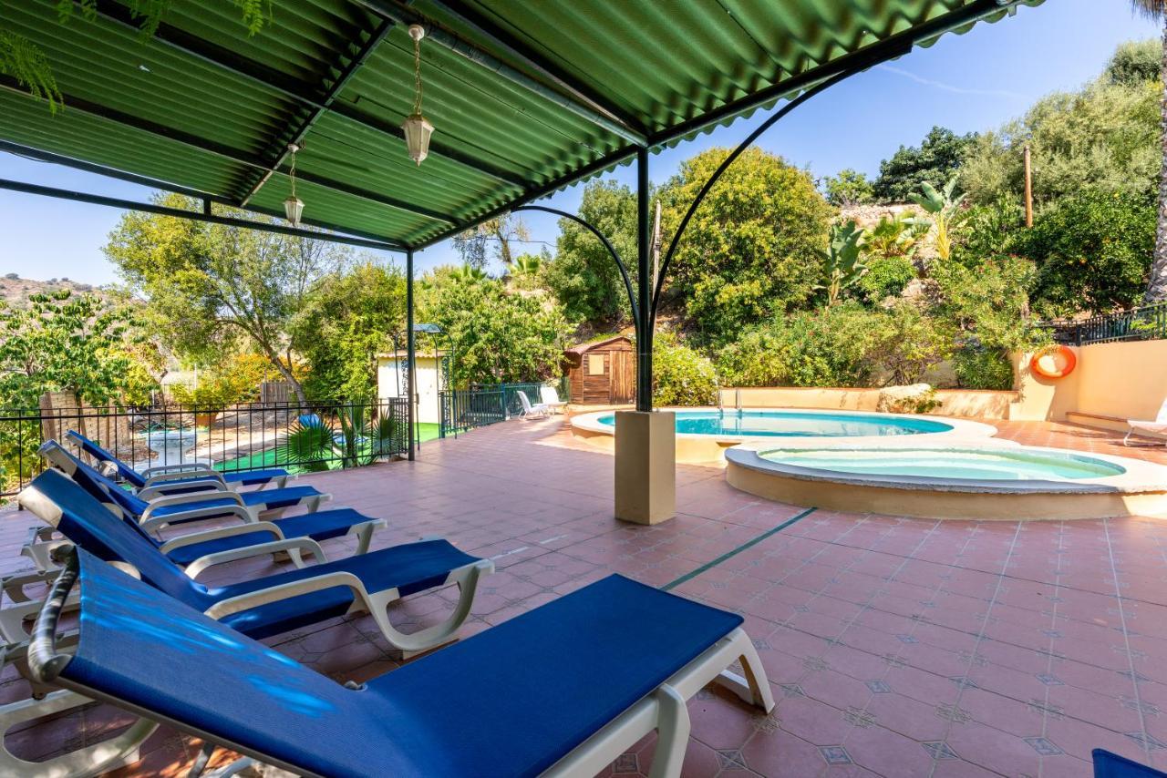 New House In Malaga Nature Luaran gambar