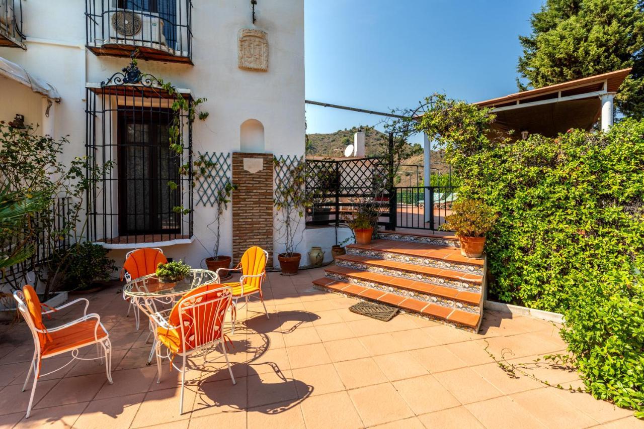 New House In Malaga Nature Luaran gambar