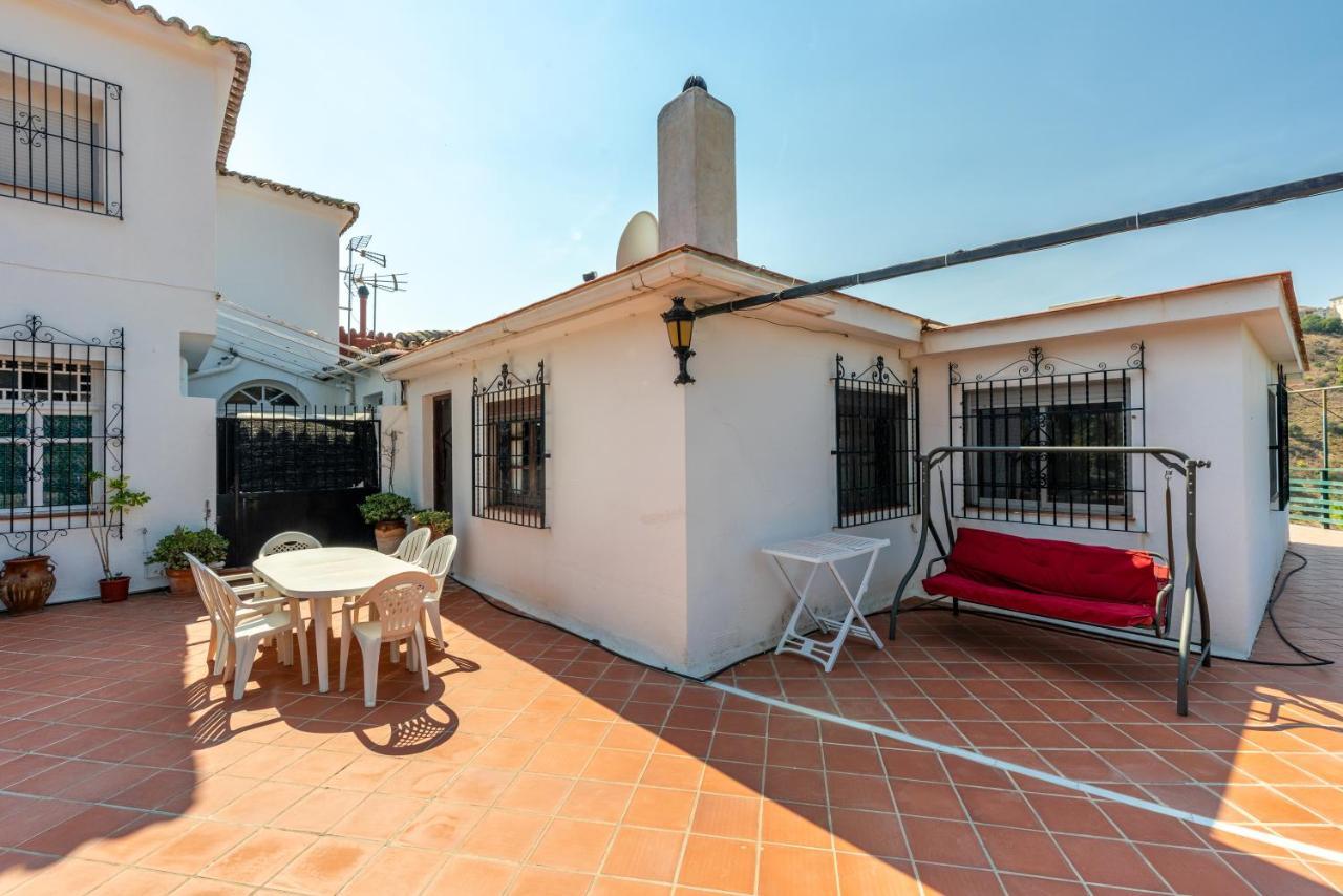 New House In Malaga Nature Luaran gambar
