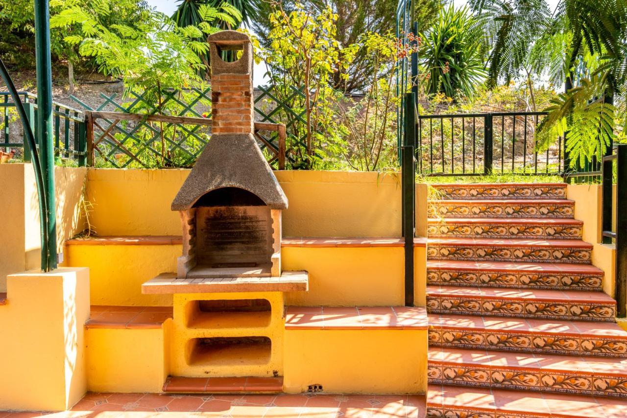 New House In Malaga Nature Luaran gambar